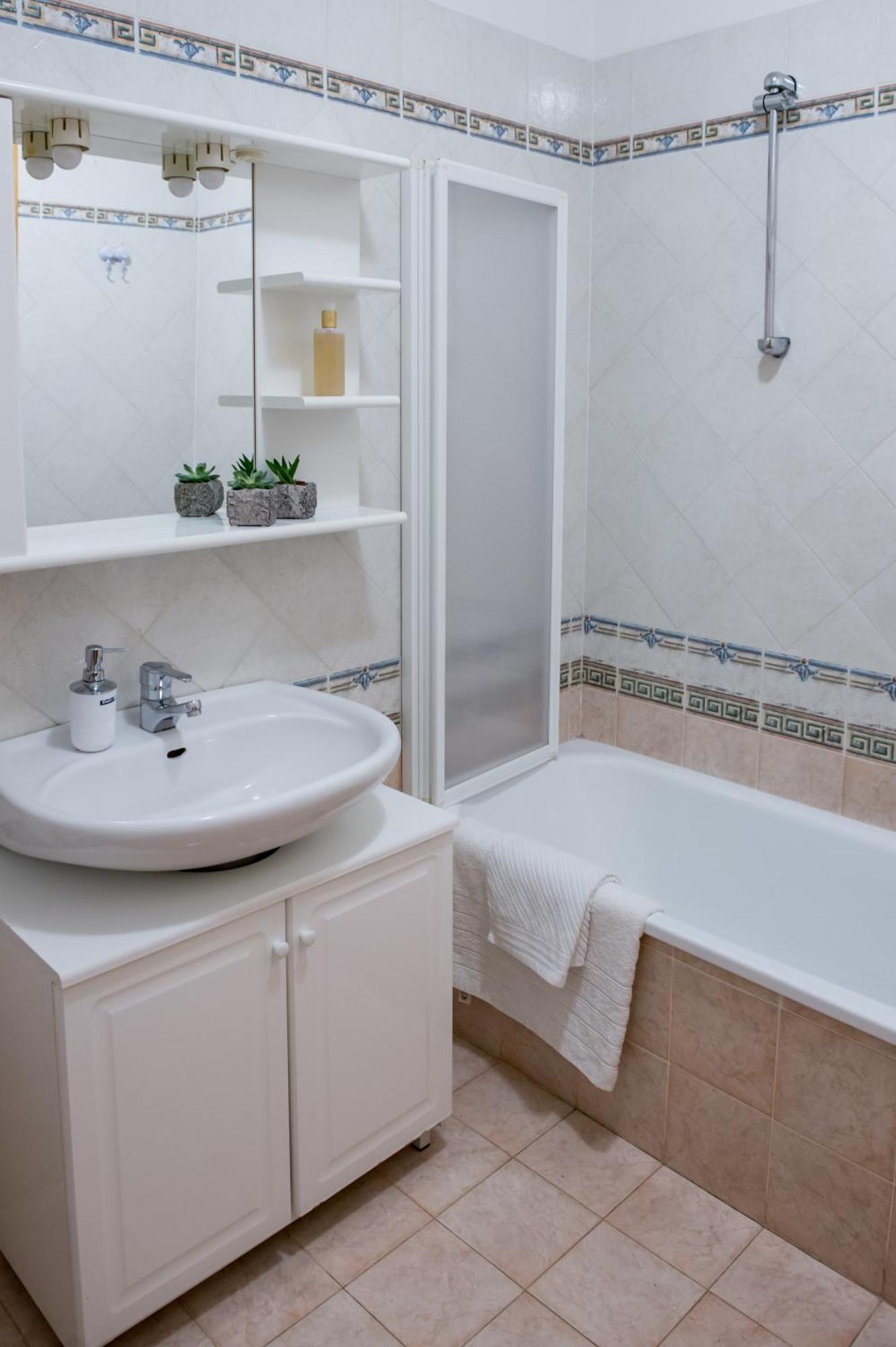 Appartamento Peler13 Con Balcone E Parcheggio Riva del Garda Dış mekan fotoğraf